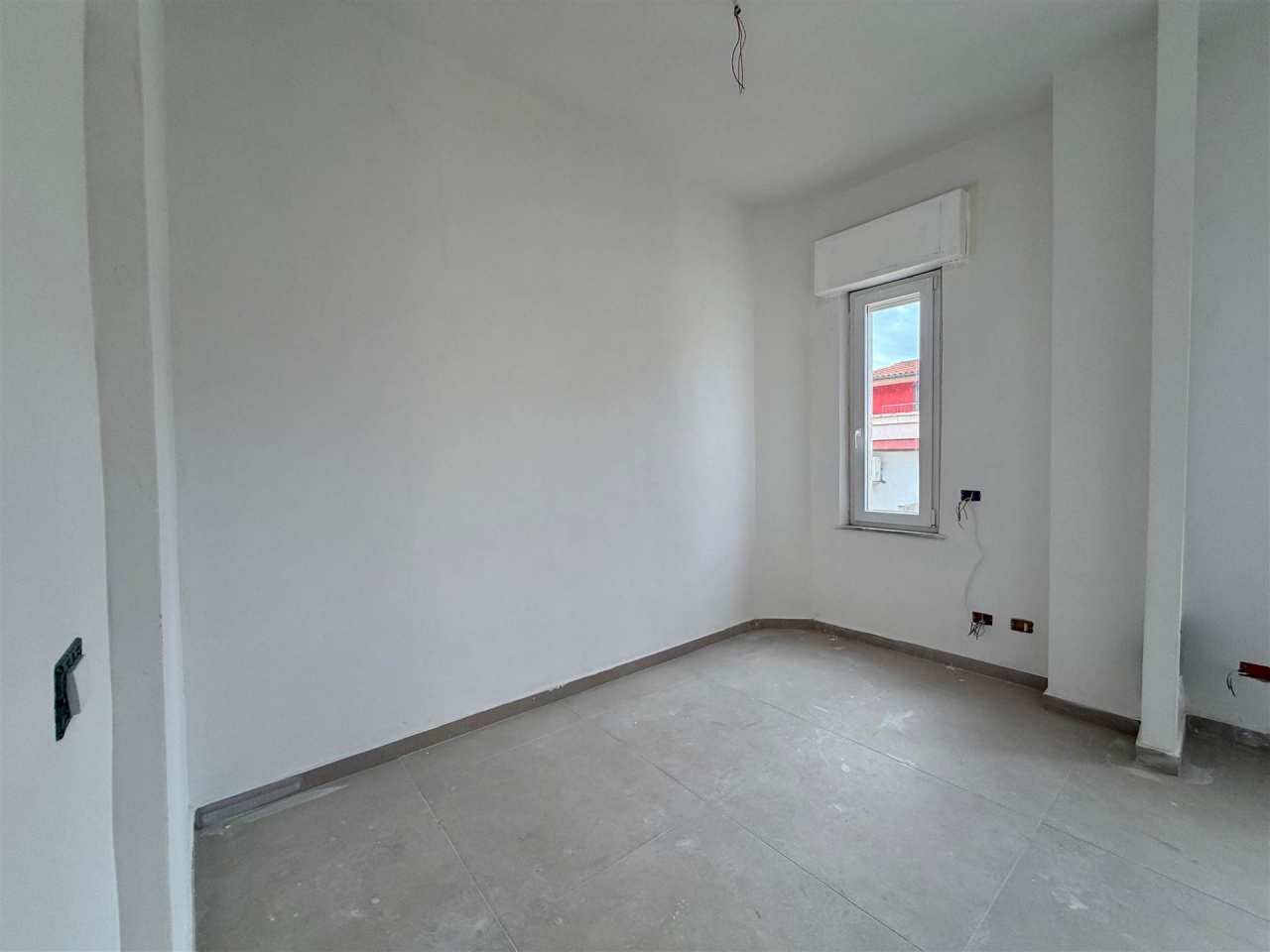 Bilocale con terrazzo in via santini, Follonica