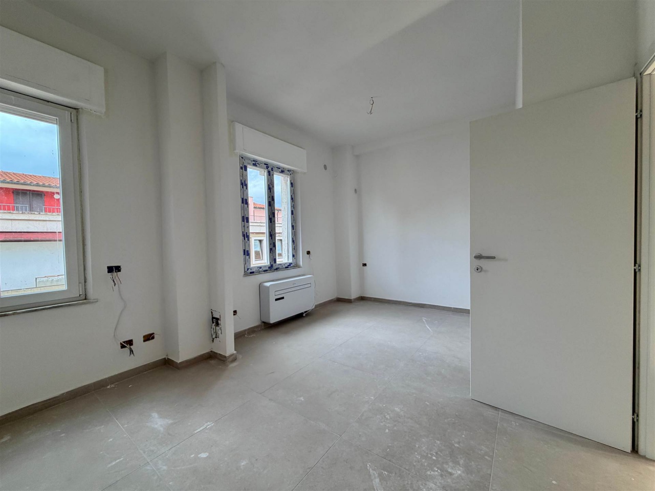 Bilocale con terrazzo in via santini, Follonica