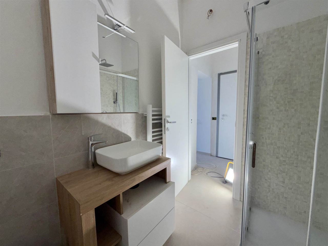 Bilocale con terrazzo in via santini, Follonica