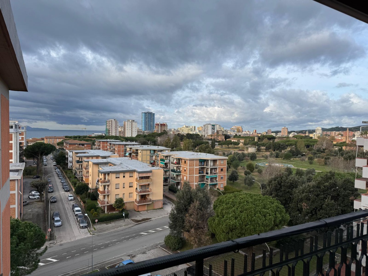Quadrilocale con terrazzo in via salceta, Follonica