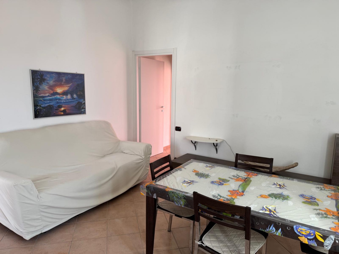 Trilocale con terrazzo in via pisa, Follonica