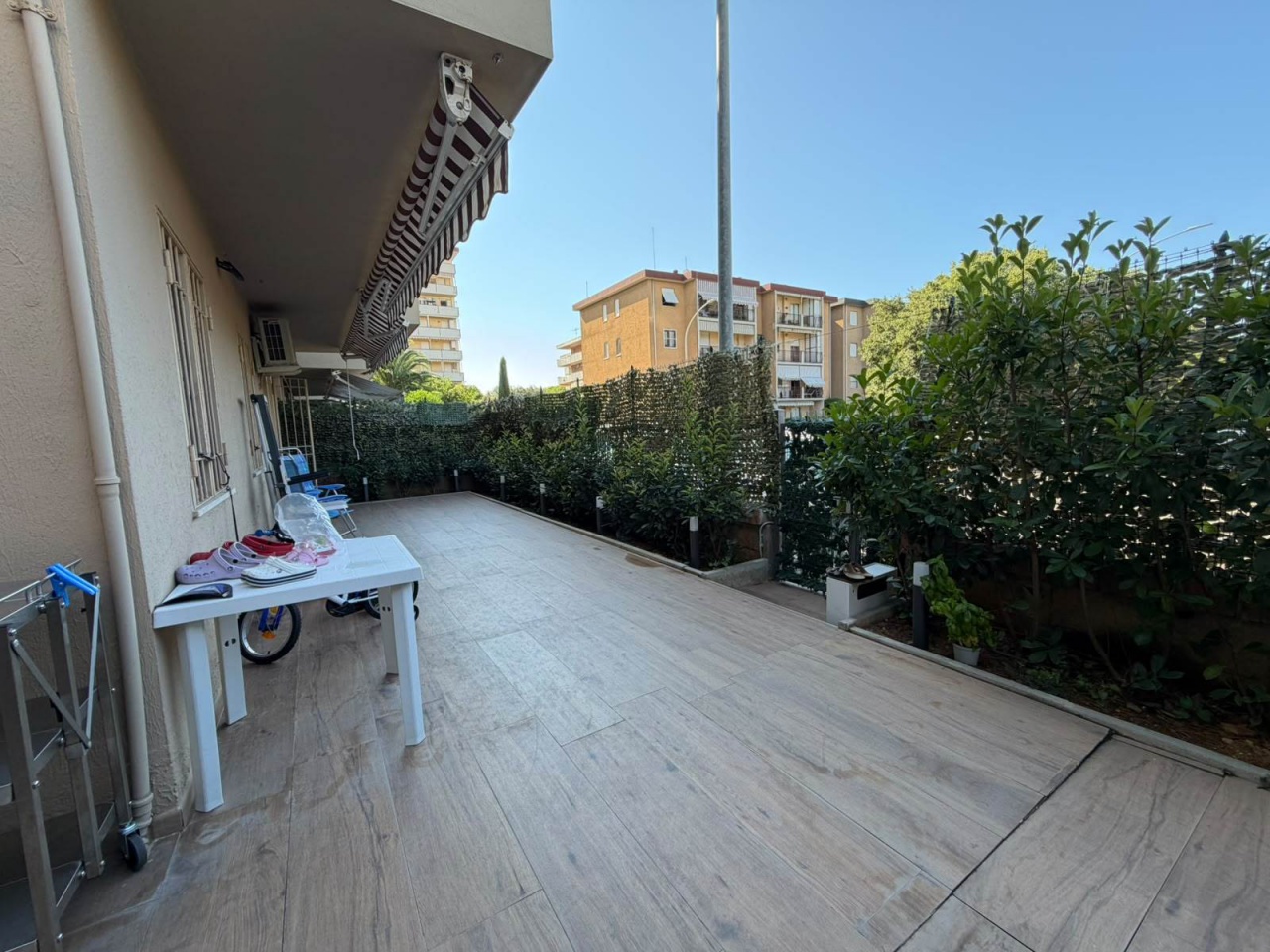 Trilocale con terrazzo in via largo vienna, Follonica