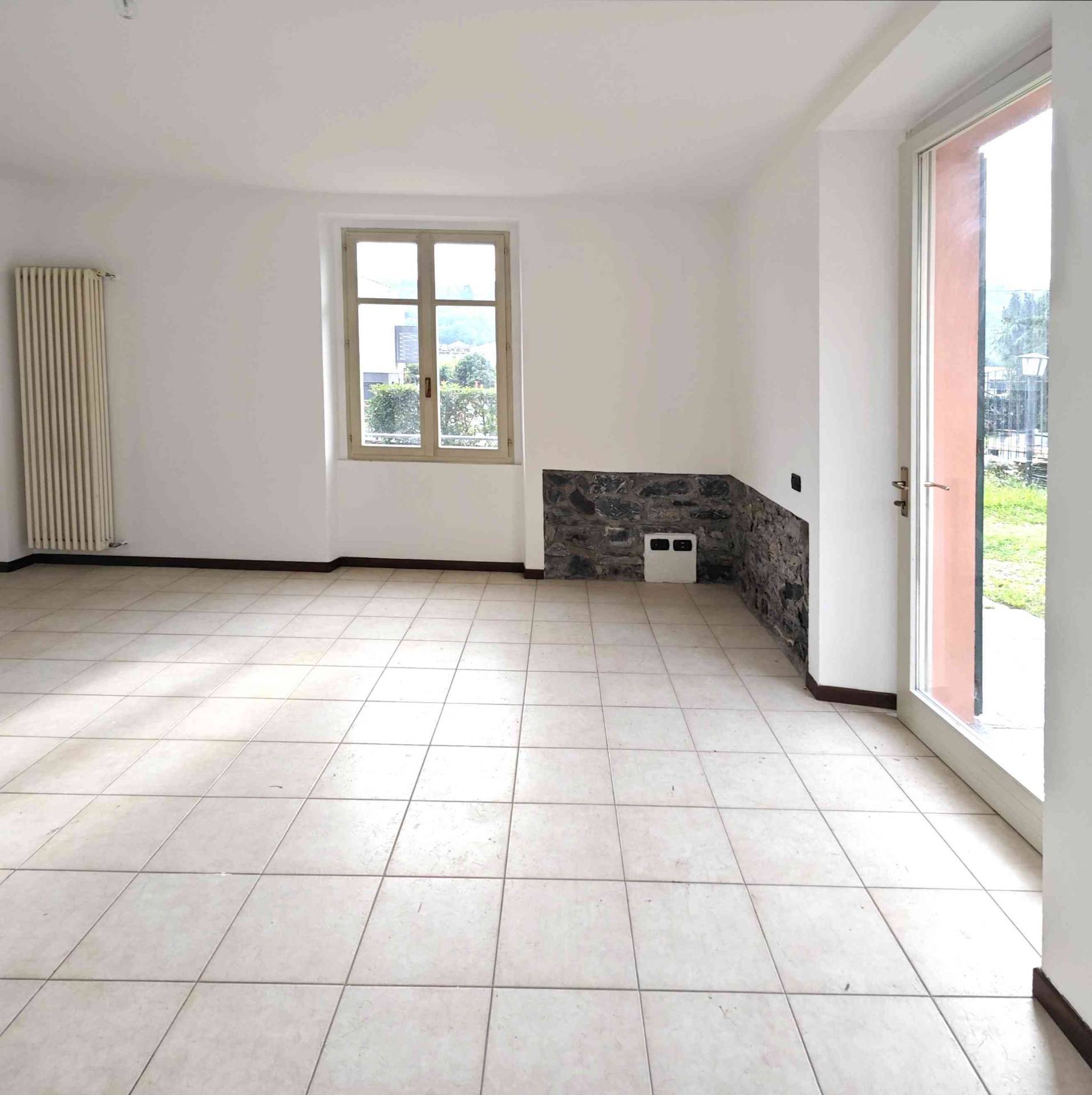 trilocale in affitto a Maslianico