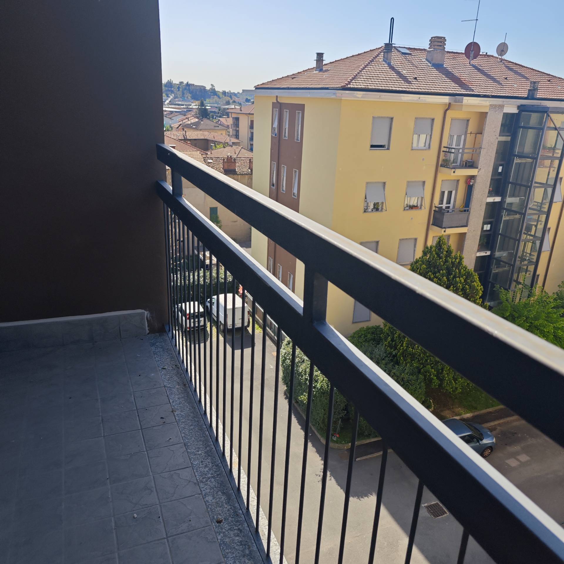 trilocale in affitto a Montano Lucino