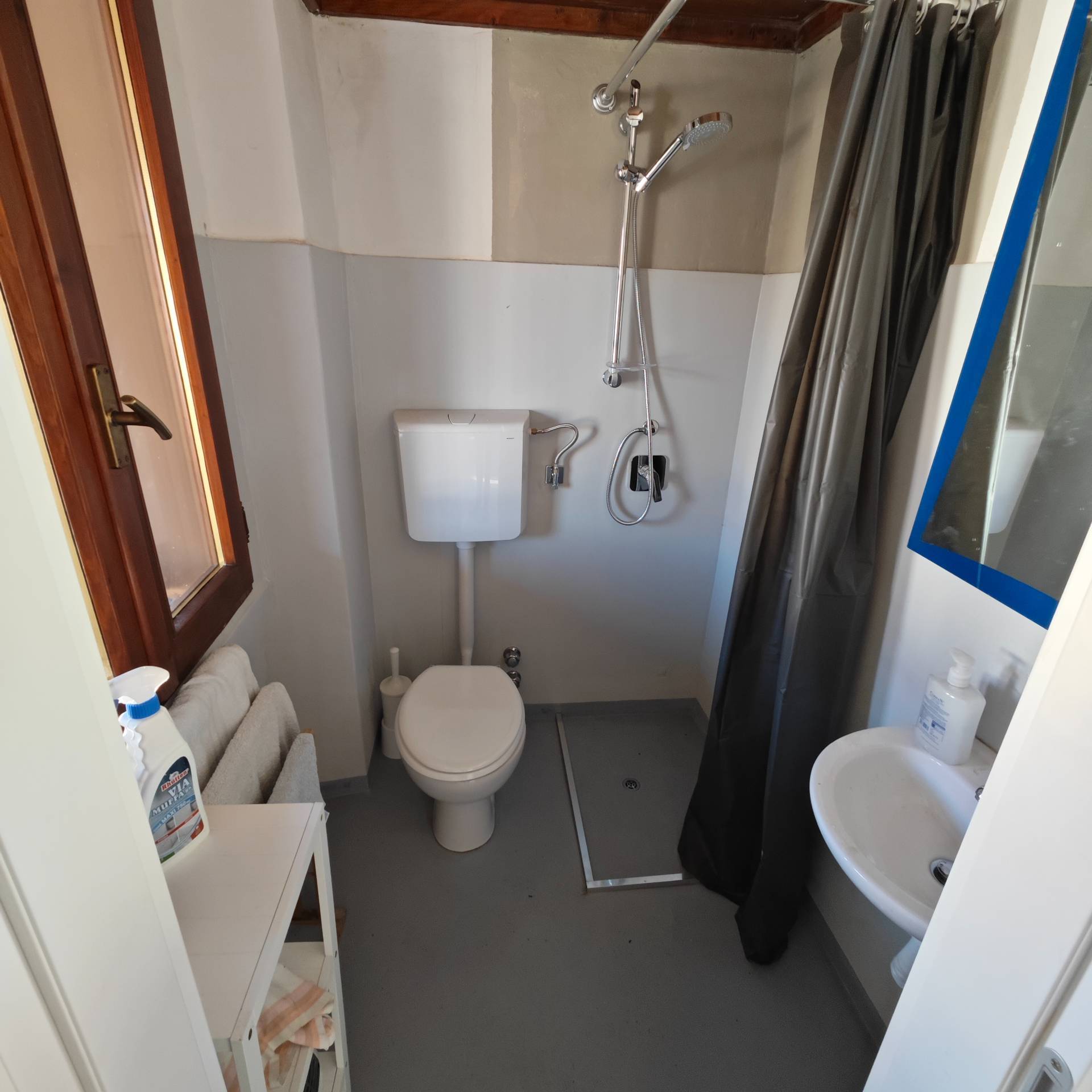 stanza in affitto a Saronno