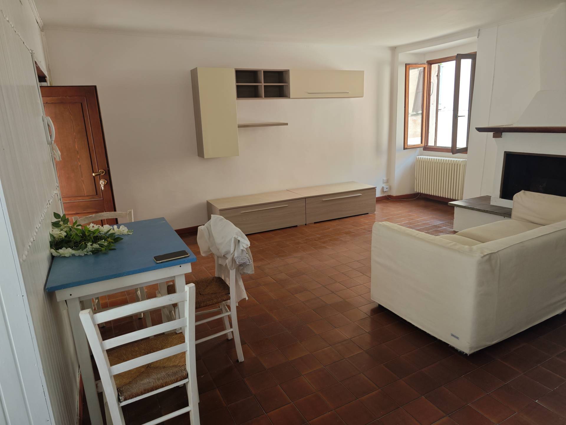 bilocale in affitto a Carate Urio