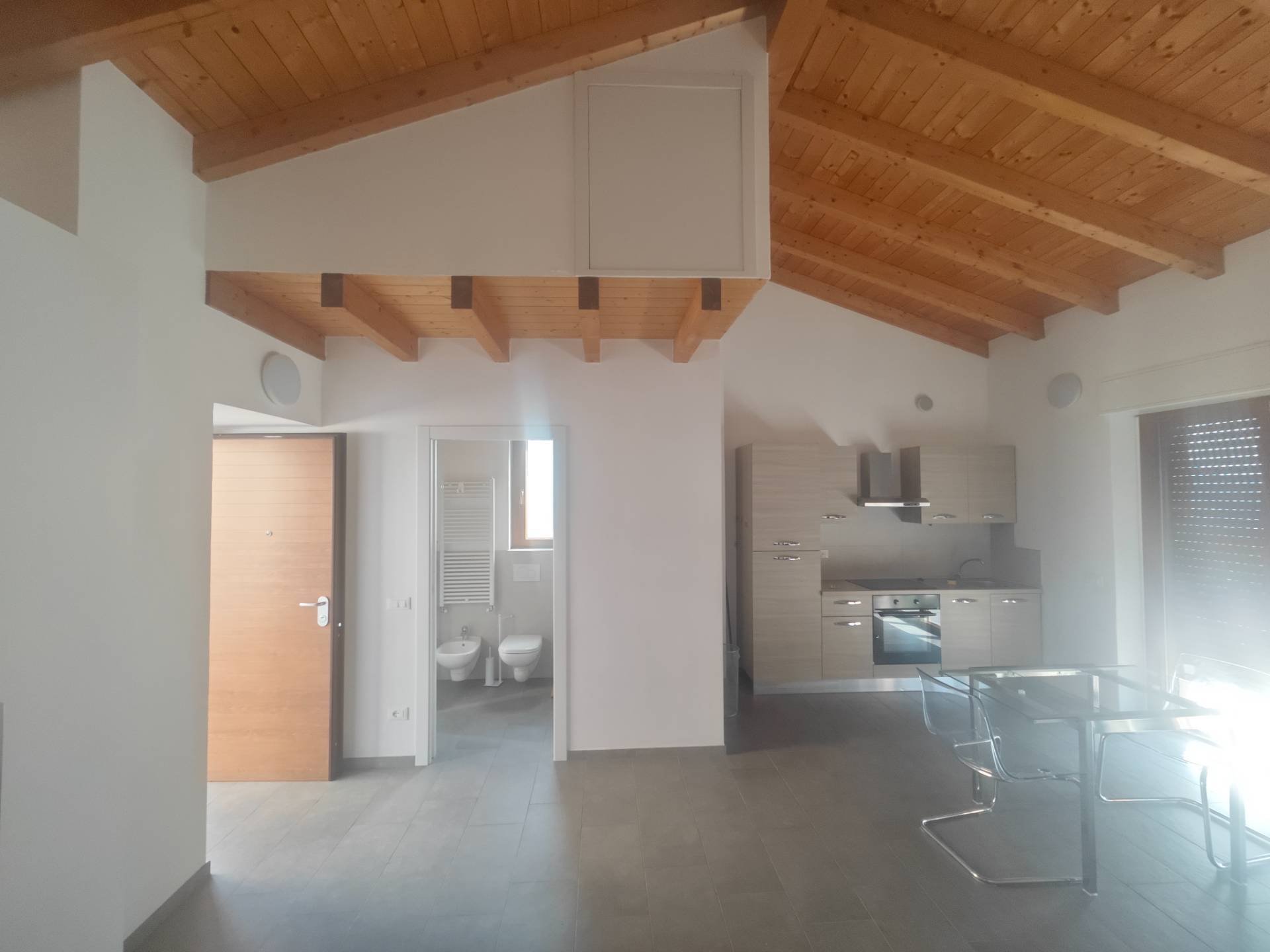 monolocale in affitto a Maslianico