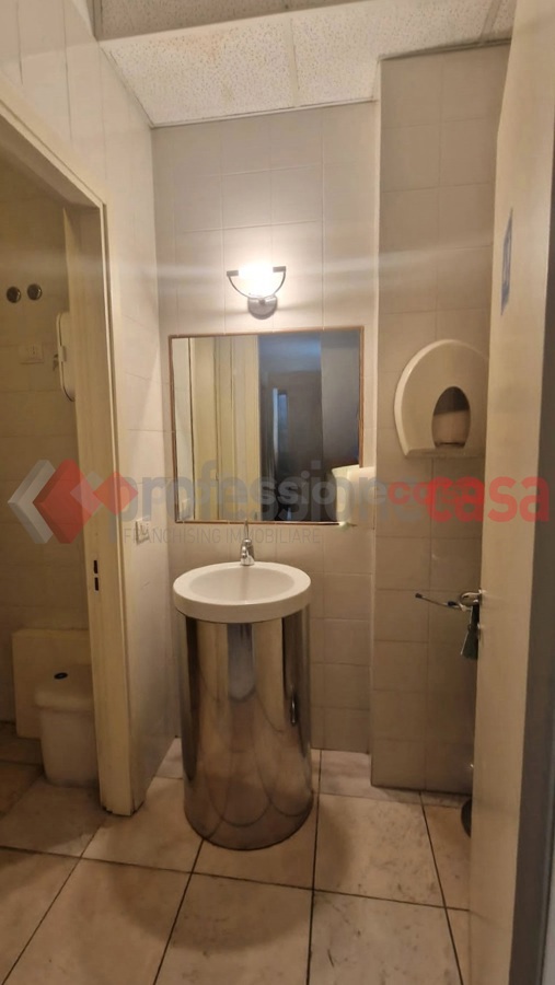 Ufficio con box a Pisa