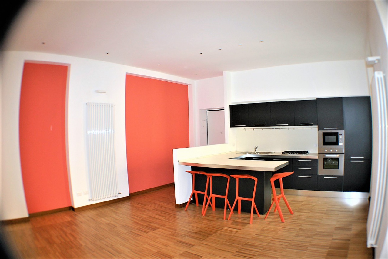 Trilocale ristrutturato in via marghera, Milano