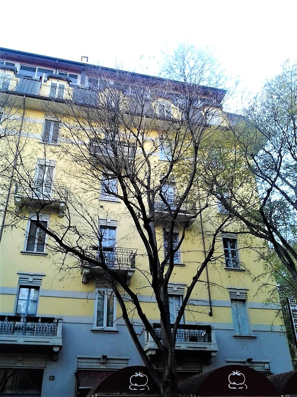 Attico arredato in affitto in via principe eugenio, Milano