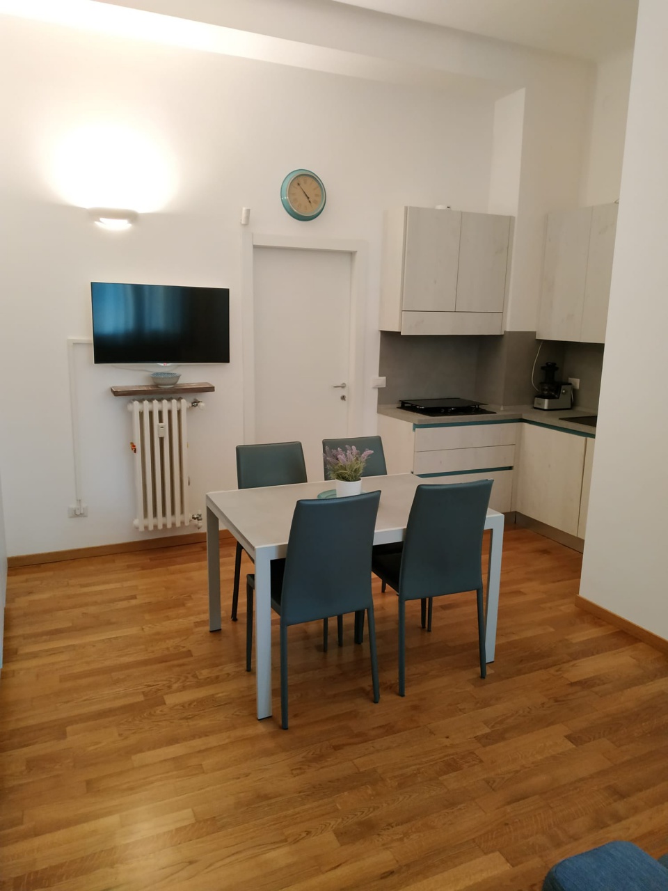 Bilocale in vendita in via rembrant, Milano