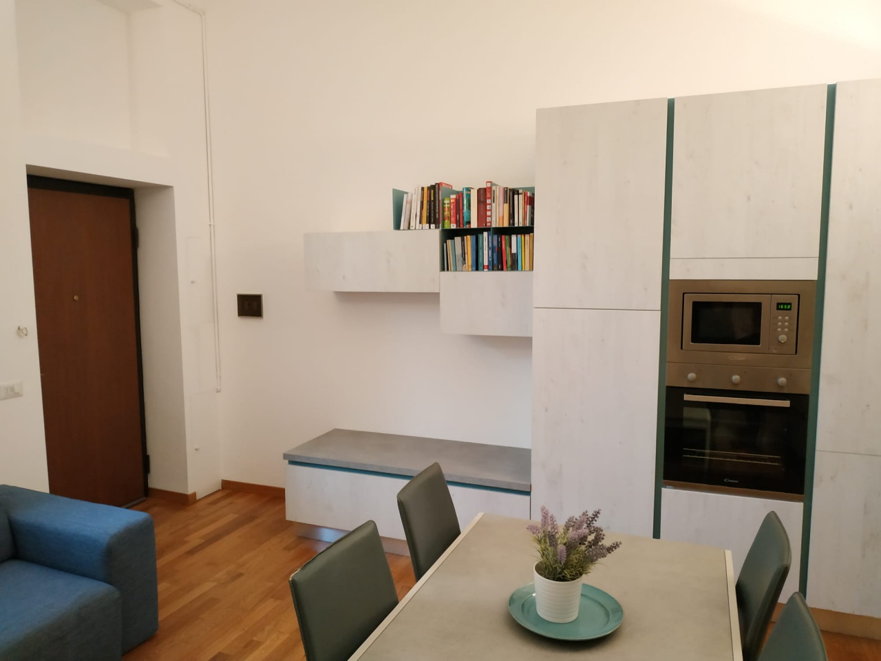 Bilocale in vendita in via rembrant, Milano