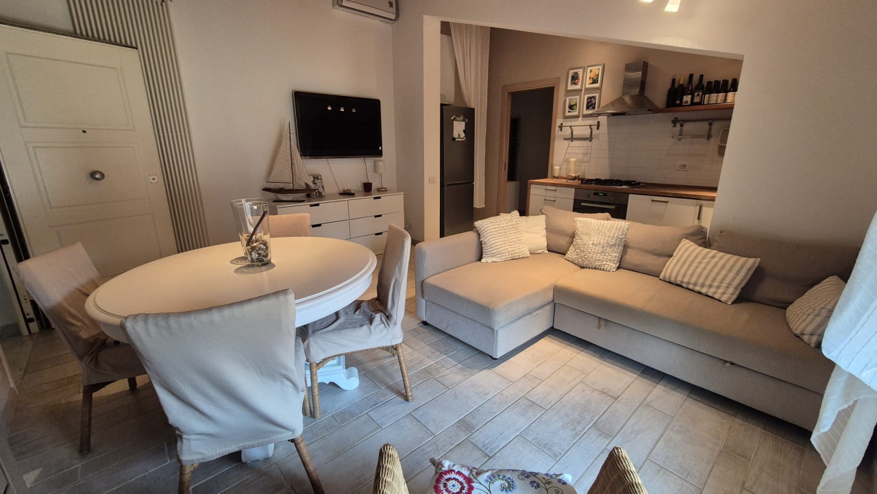 Trilocale arredato in affitto in viale roma, Forte dei Marmi