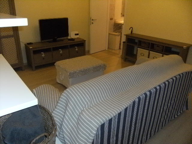 Trilocale in vendita in via cicco simonetta, Milano