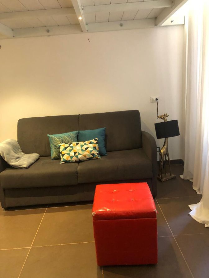 Monolocale arredato in affitto in via rubens, Milano