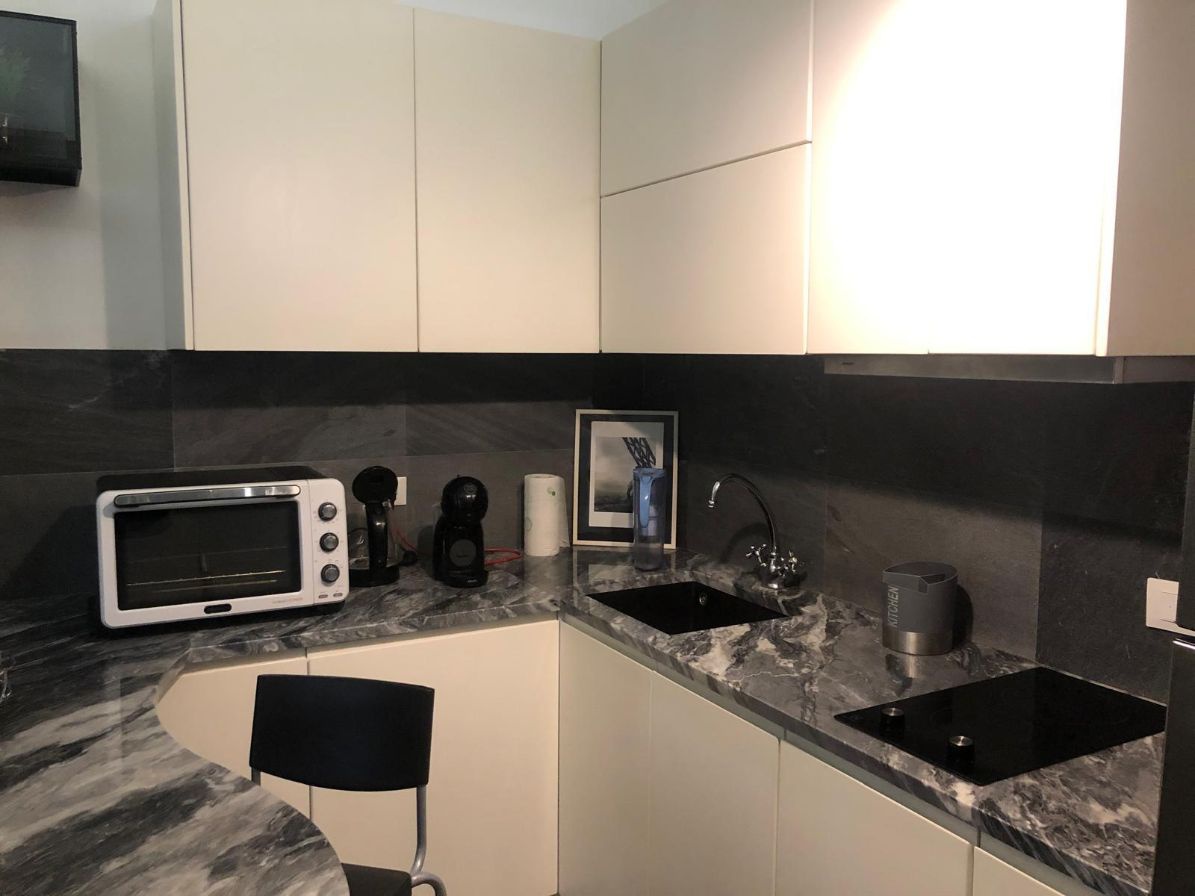 Monolocale arredato in affitto in via rubens, Milano