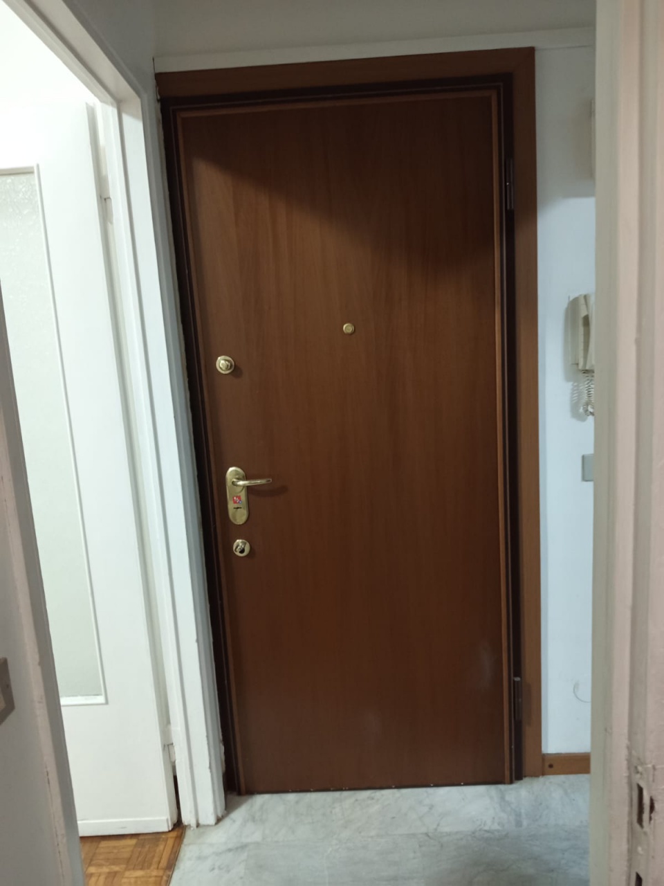 Bilocale arredato in affitto in via piero martinetti, Milano