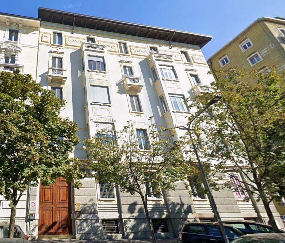 Trilocale in affitto in via washington, Milano