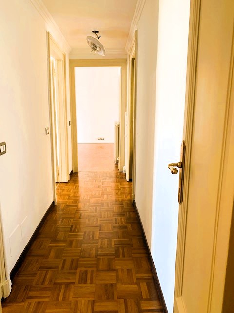 Quadrilocale ristrutturato in corso buenos aires, Milano
