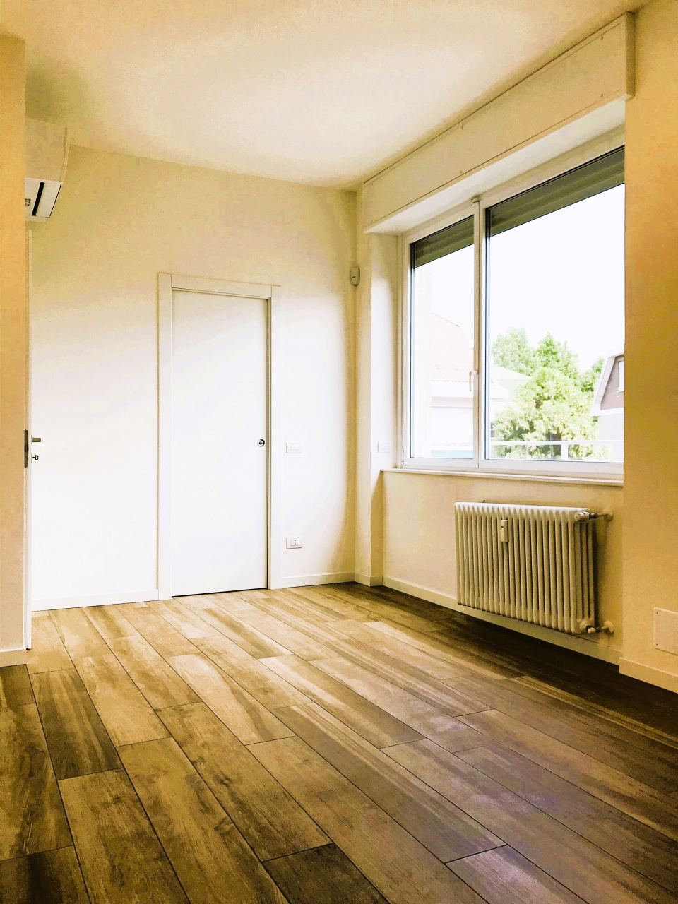 Trilocale ristrutturato in via orio vergani, Milano