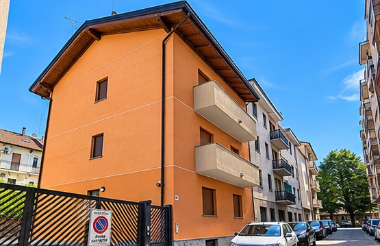 Casa indipendente con giardino in via privata levi, Sesto San Giovanni