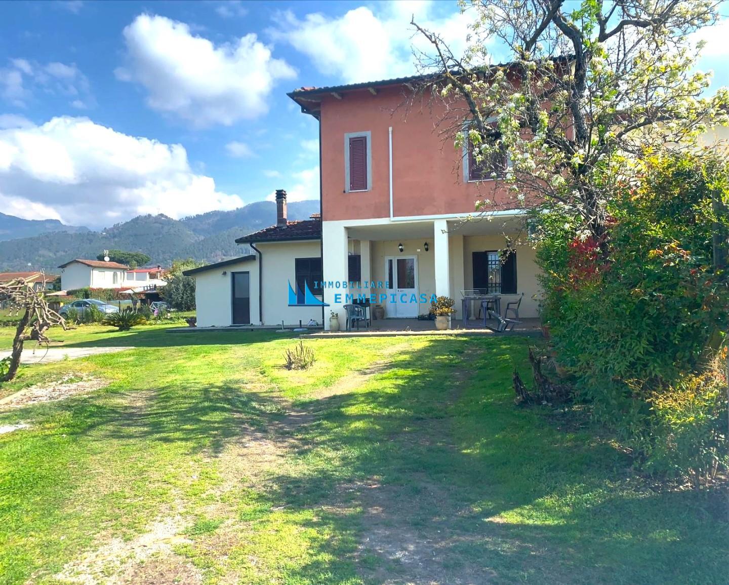 Villa Bifamiliare arredata in affitto, Montignoso cervaiolo
