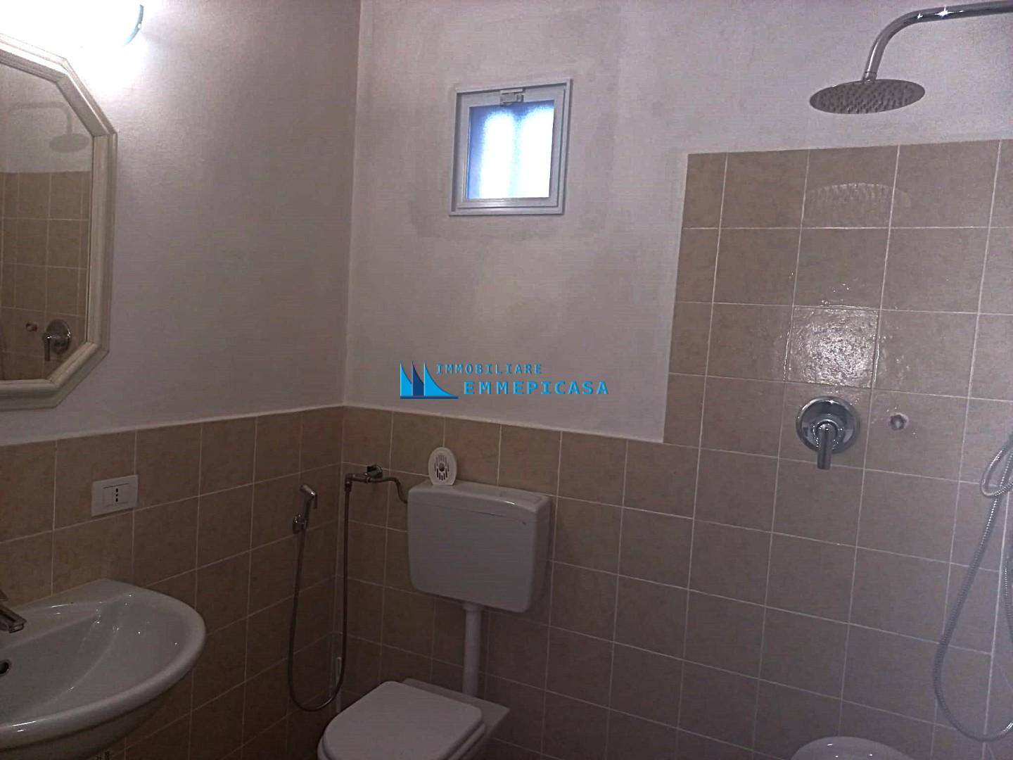 Villa Bifamiliare con giardino a Montignoso