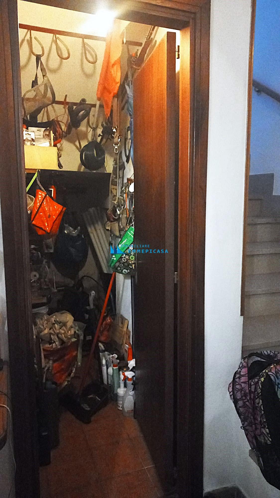 Villa Bifamiliare con giardino a Montignoso