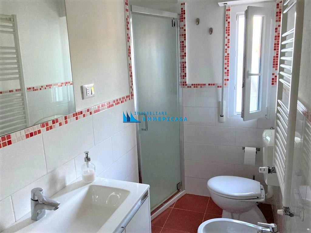 Bilocale arredato in affitto, Massa ronchi