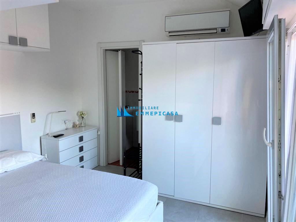 Bilocale arredato in affitto, Massa ronchi