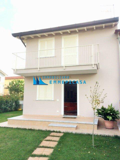 Villa Bifamiliare arredata in affitto, Montignoso cinquale