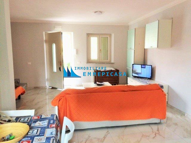 Villa Bifamiliare arredata in affitto, Montignoso cinquale