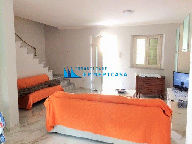 Villa Bifamiliare arredata in affitto, Montignoso cinquale