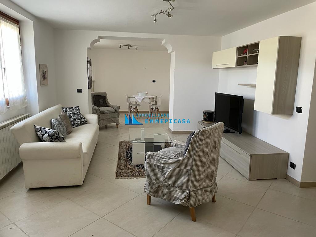 Casa indipendente arredata in affitto, Montignoso cervaiolo