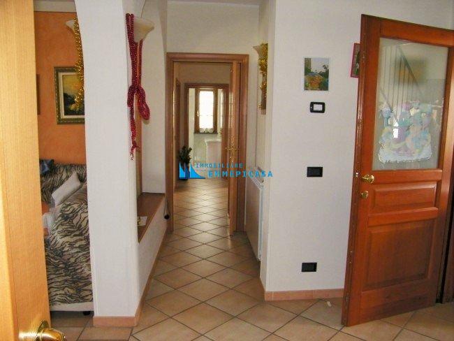 Casa indipendente arredata in affitto, Montignoso cinquale