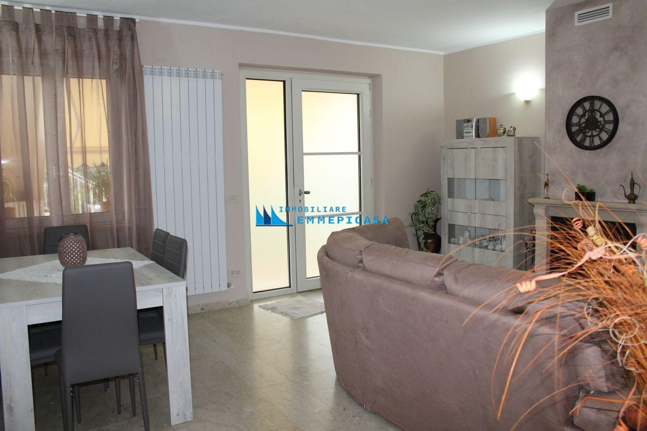 Appartamento arredato in affitto, Montignoso cinquale