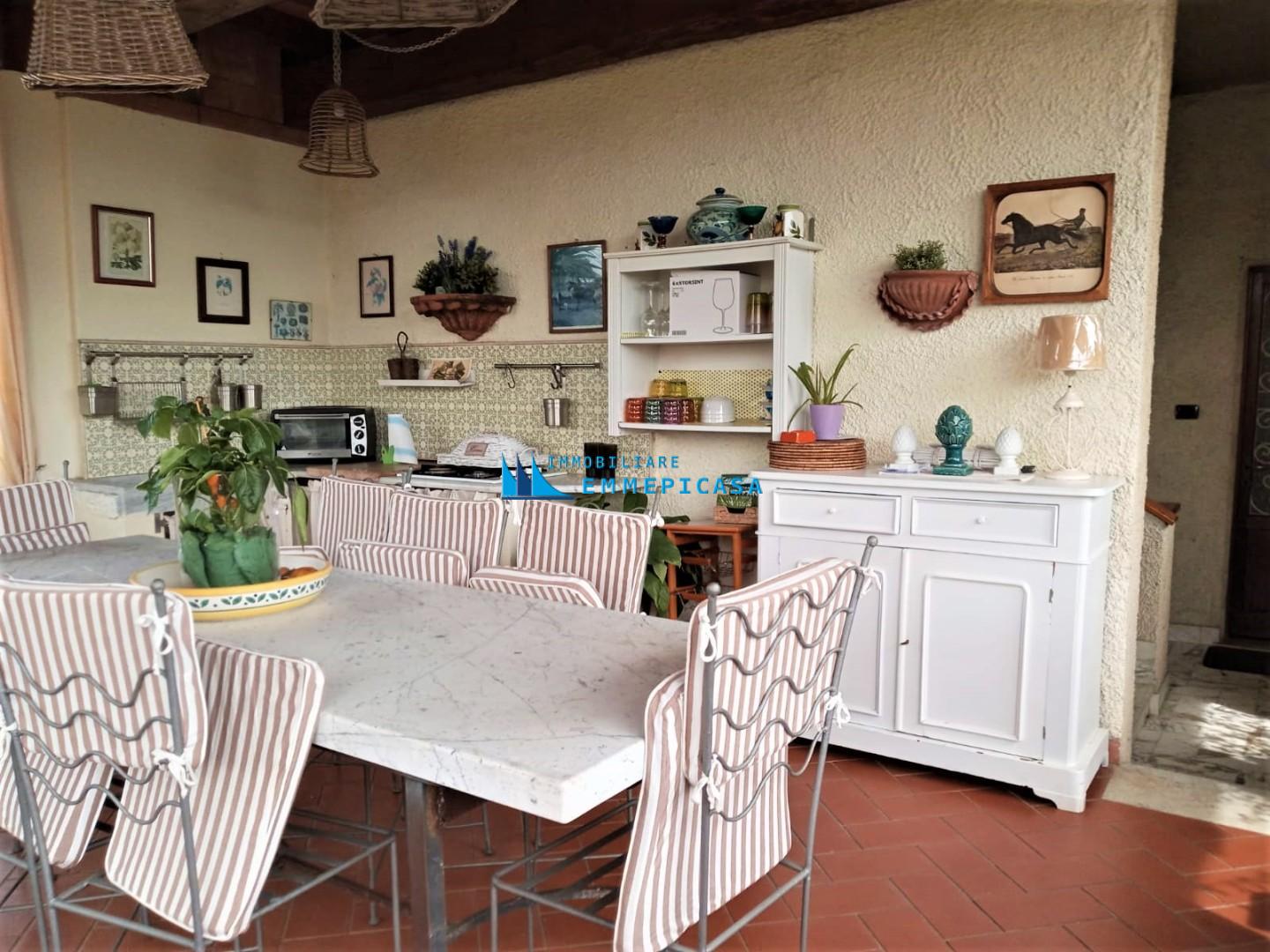 Bilocale arredato in affitto, Montignoso cervaiolo