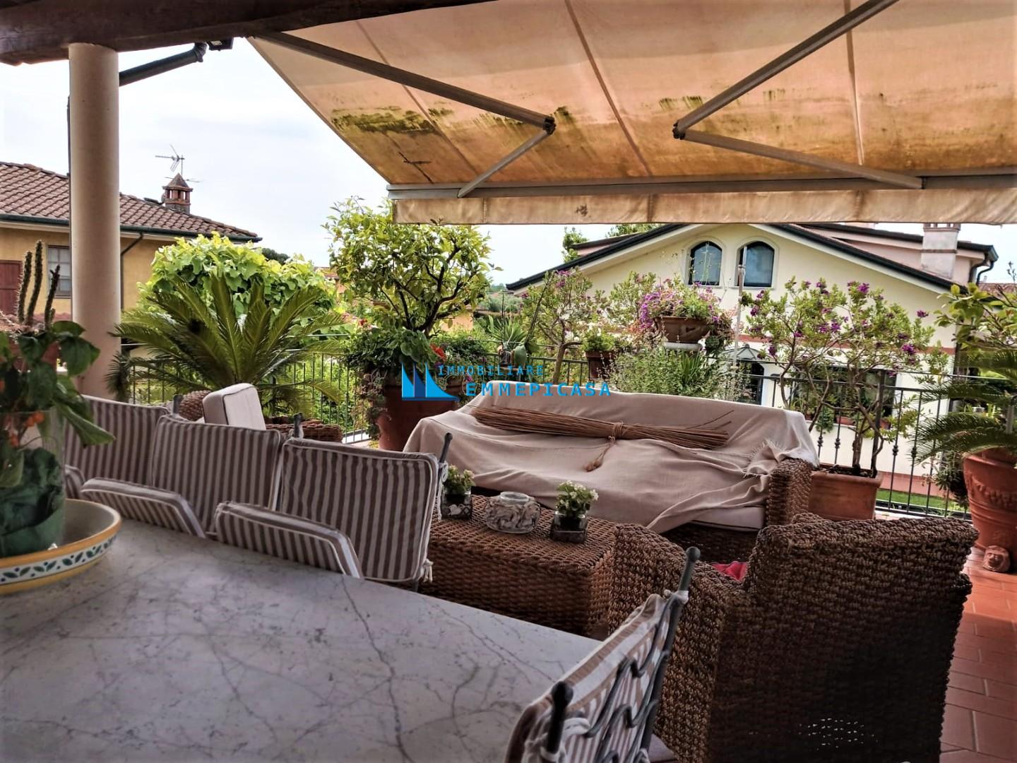 Bilocale arredato in affitto, Montignoso cervaiolo