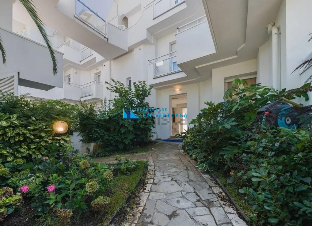 Villa Trifamiliari in vendita, Montignoso cinquale