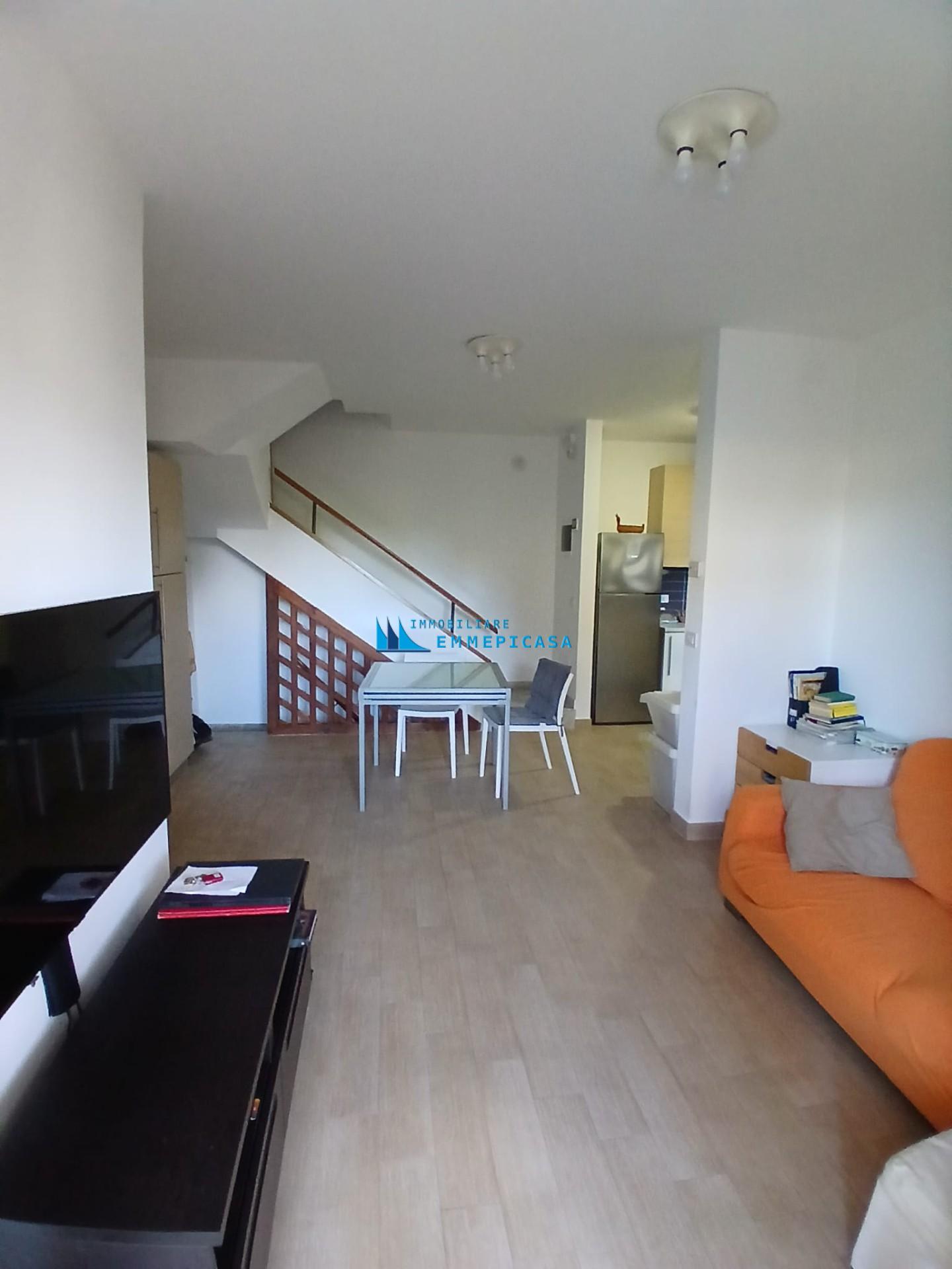 Villa ristrutturata, Massa ronchi