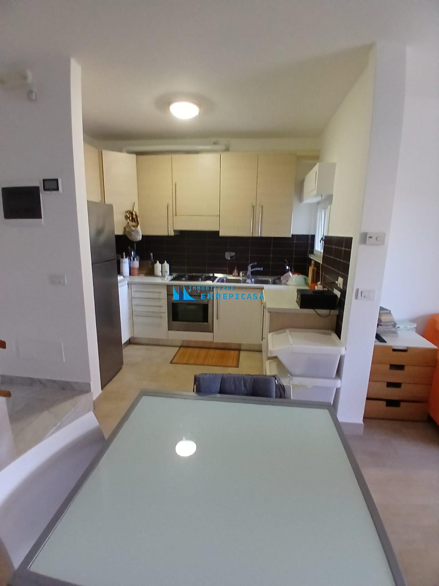 Villa ristrutturata, Massa ronchi