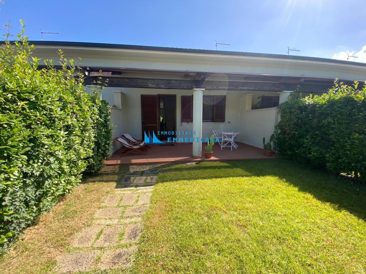 Villa arredata in affitto, Montignoso cinquale
