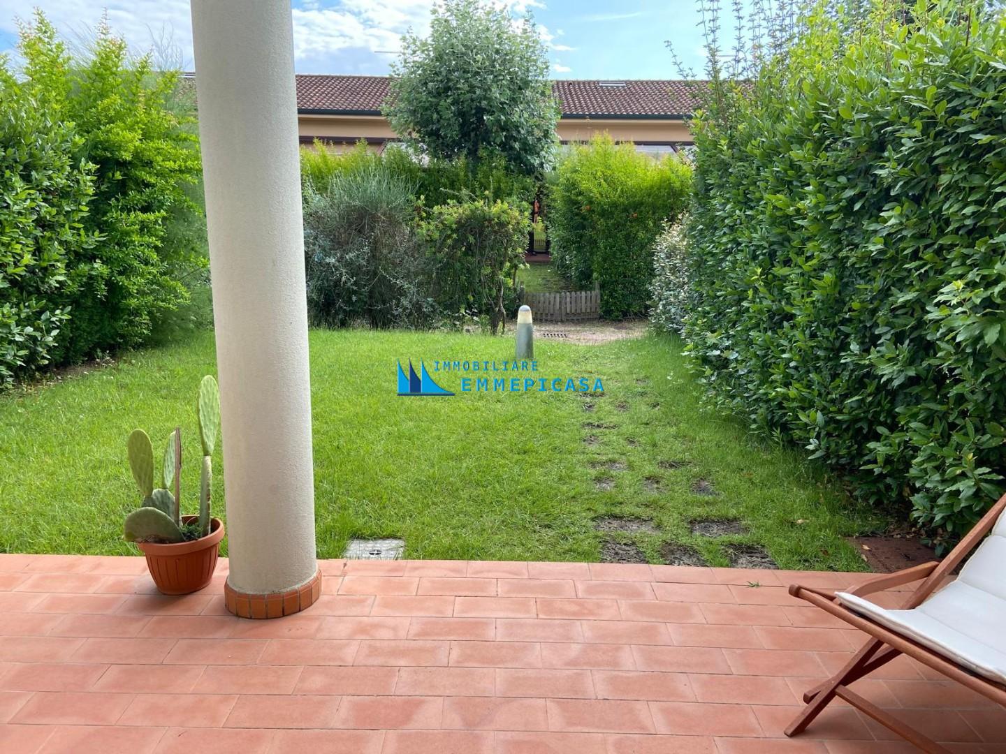 Villa arredata in affitto, Montignoso cinquale