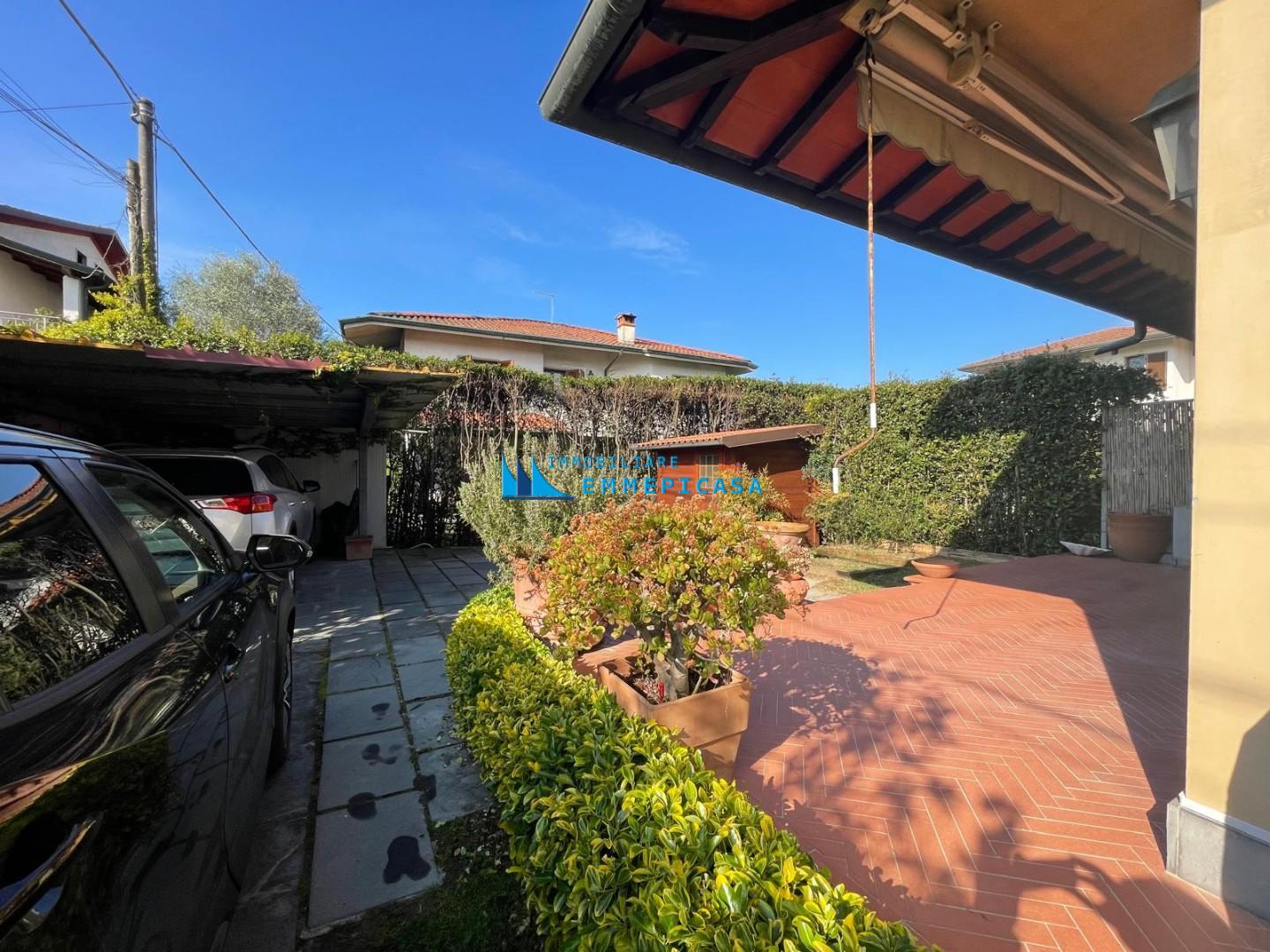 Villa Bifamiliare arredata in affitto, Montignoso cinquale