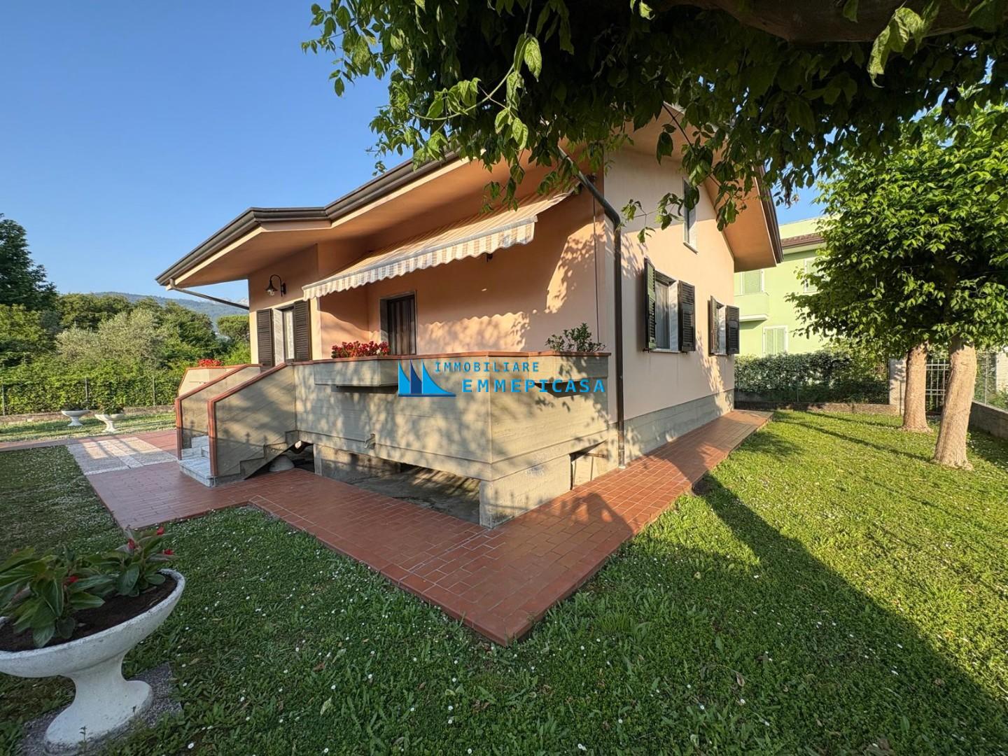 Casa indipendente arredata in affitto, Massa poveromo