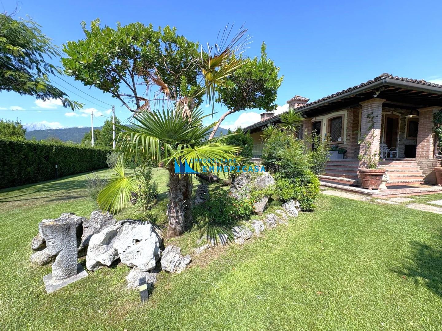 Villa in vendita, Massa poveromo