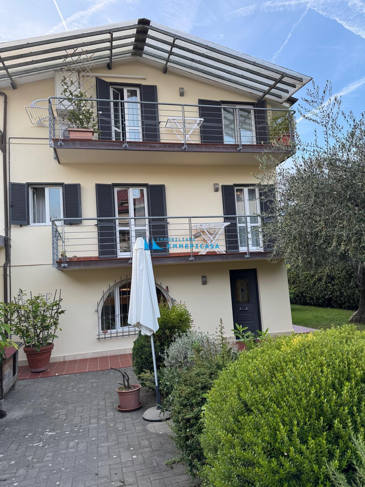 Casa indipendente con giardino, Massa turano