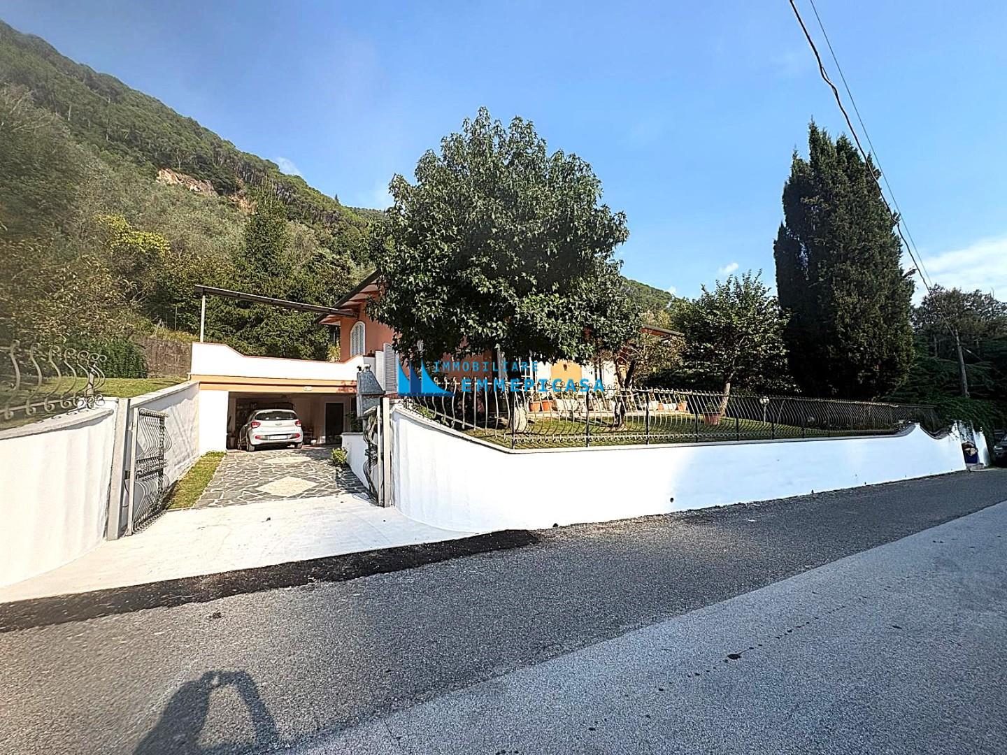 Casa indipendente con giardino, Massa mirteto