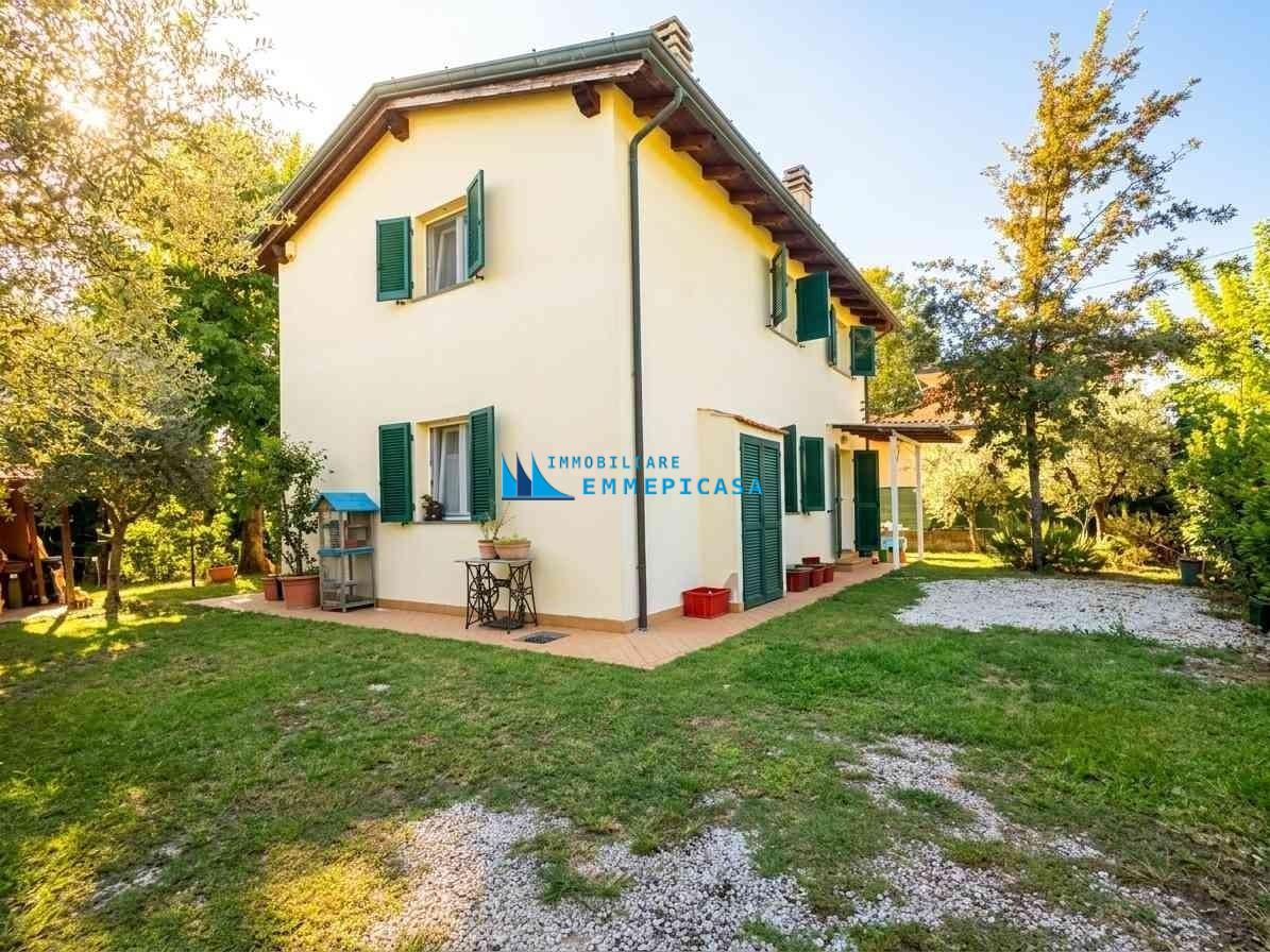 Casa – Montignoso, Renella