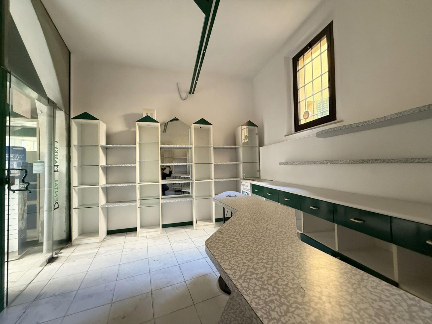 Locale commerciale in affitto, Siena centro storico